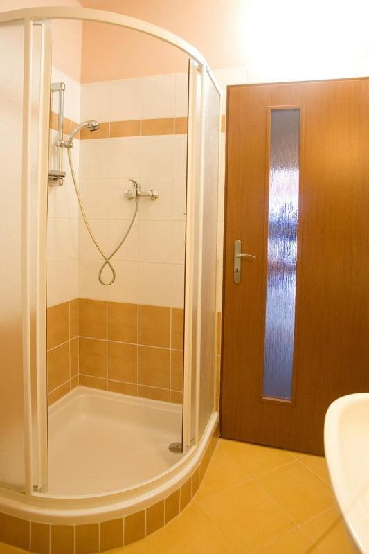Pension Smetanuv Statek Hradec Králové エクステリア 写真